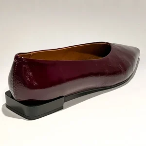 Angel Alarcon 26504 Venice eggplant