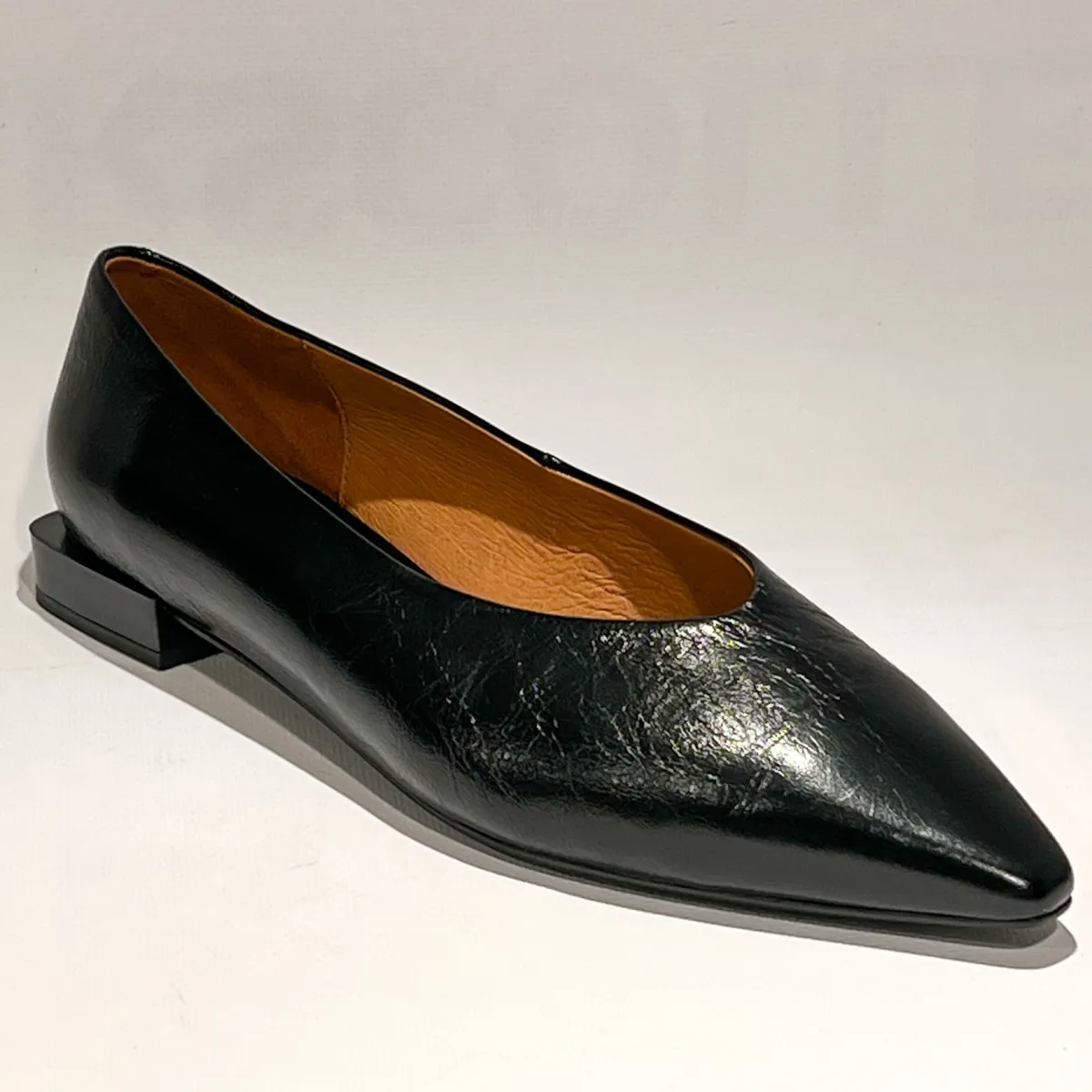 26504 Venice negro 1 Angel Alarcon 26504 Venice negro