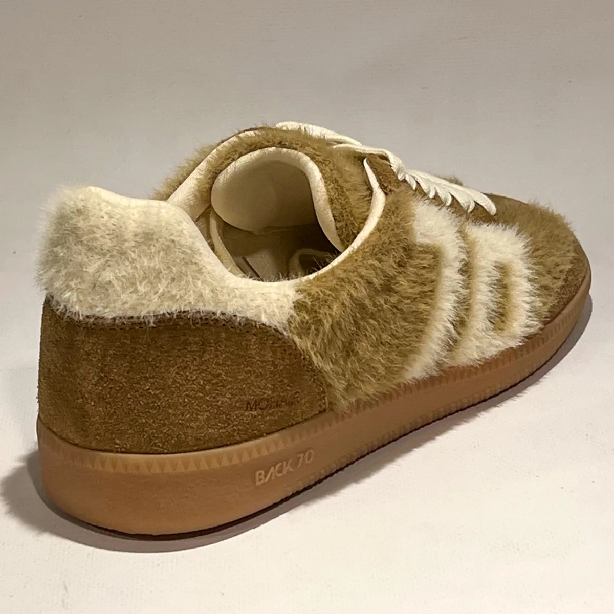 Mohair M103 2 Back 70 Mohair M103
