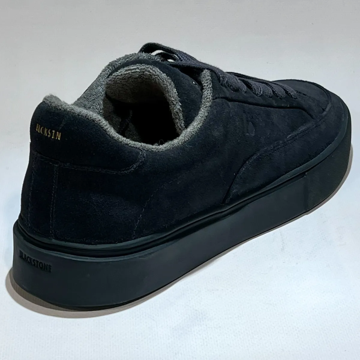 EG-561 2 Blackstone Blackstone Blauwsuede