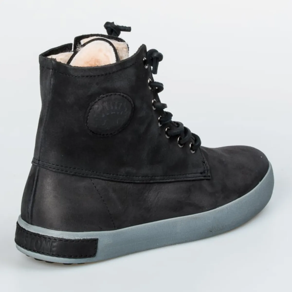 OL01 3 Blackstone Blackstone OL01