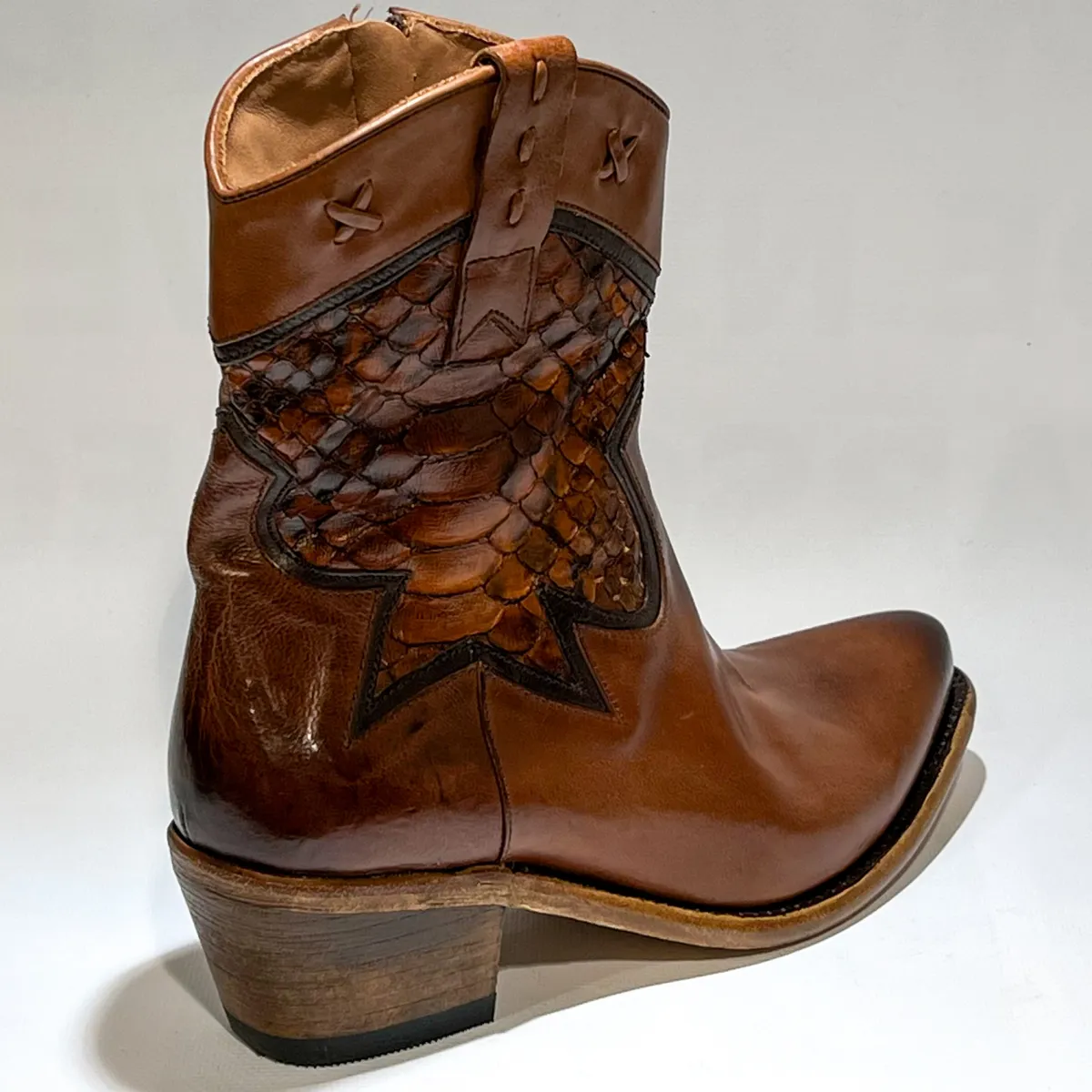 43513 2 Cordwainer 43513