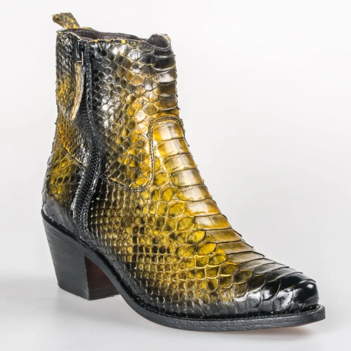 40027 1 Cordwainer Cordwainer 40027