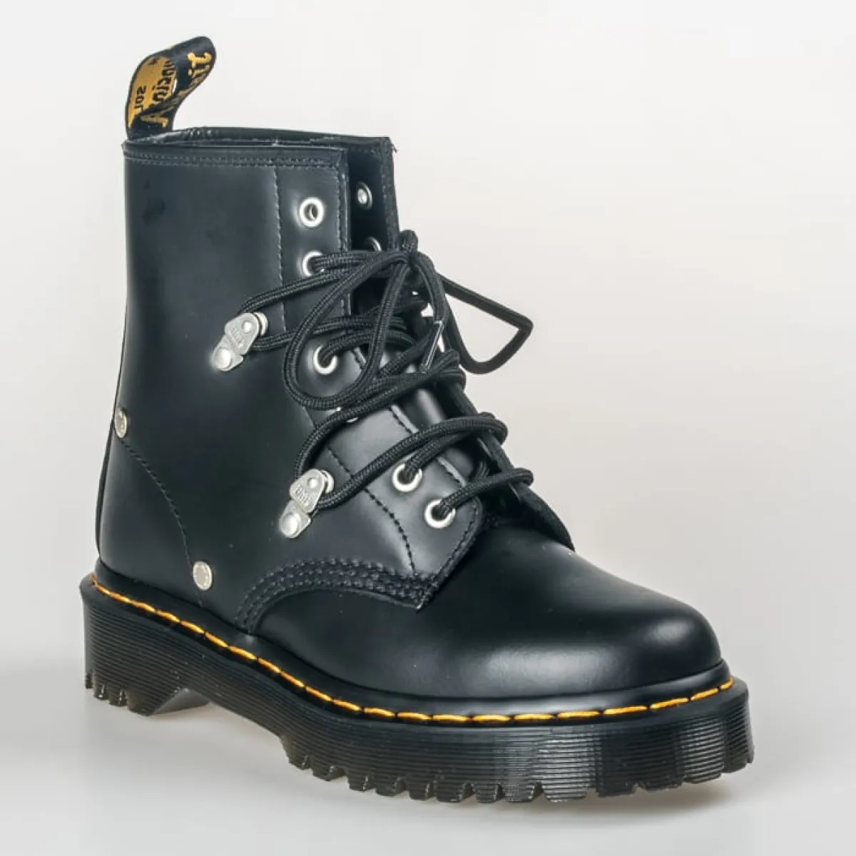 1460 BEX STUD 26959001 1 Dr. Martens Dr. Martens 1460 BEX STUD 26959001