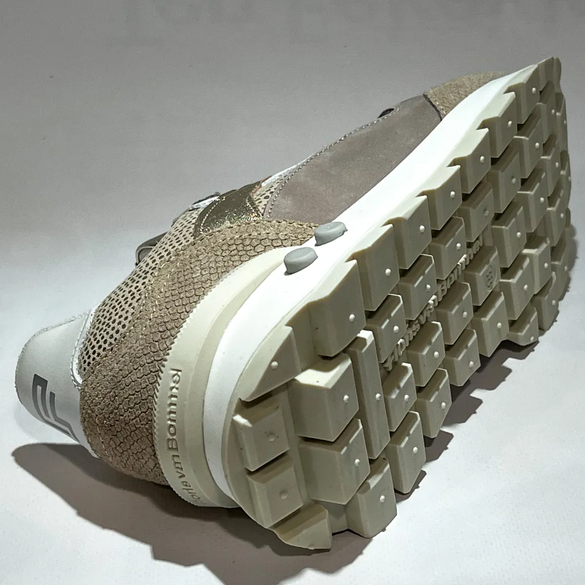 SFW-10157-34-02 Blokki 07.05 Taupe 3 Floris van Bommel Floris van Bommel SFW-10157-34-02 Blokki 07.05 Taupe