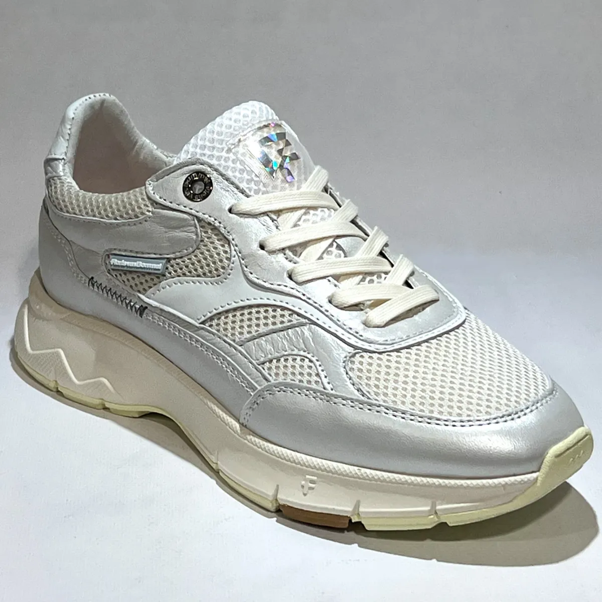 SFW-10133-90-01 Daysi 03.02 Silver 1 Floris van Bommel Floris van Bommel SFW-10133-90-01 Daysi 03.02 Silver
