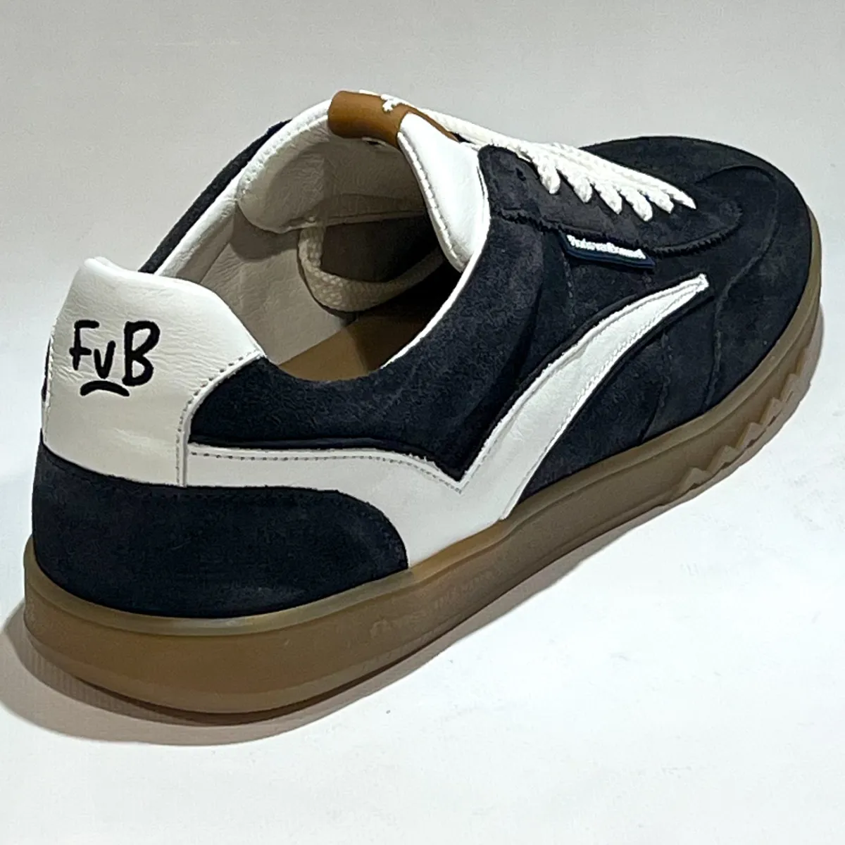 SFM-10224-41-02 De Zaler 01.05 2 Floris van Bommel Floris van Bommel SFM-10224-41-02 De Zaler 01.05