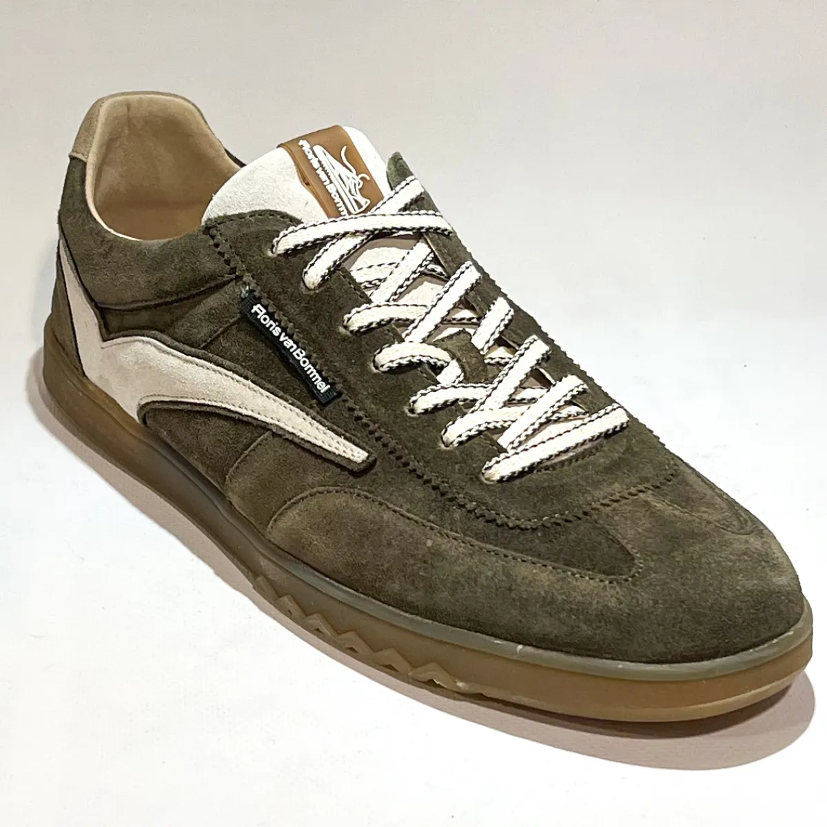 SFM-10224-50-02 De Zaler 01.14 1 Floris van Bommel Floris van Bommel SFM-10224-50-02 De Zaler 01.14