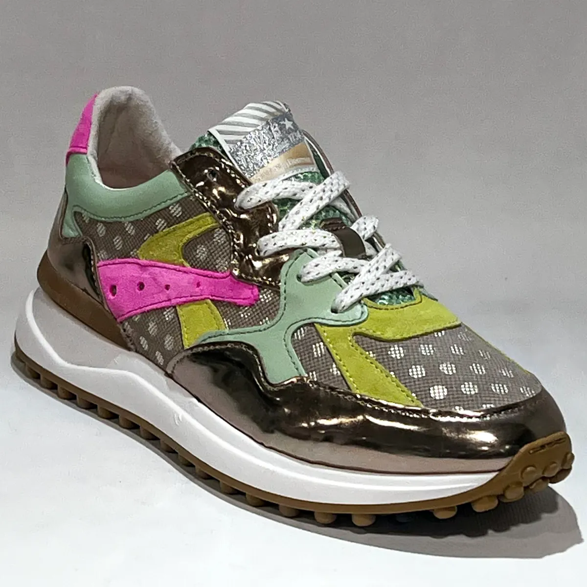 SFW-10153-92-01 Noppi 46.08 Bronz 1 Floris van Bommel Floris van Bommel SFW-10153-92-01 Noppi 46.08 Bronz