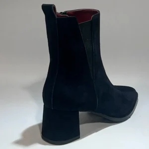 LILIAN L131-877