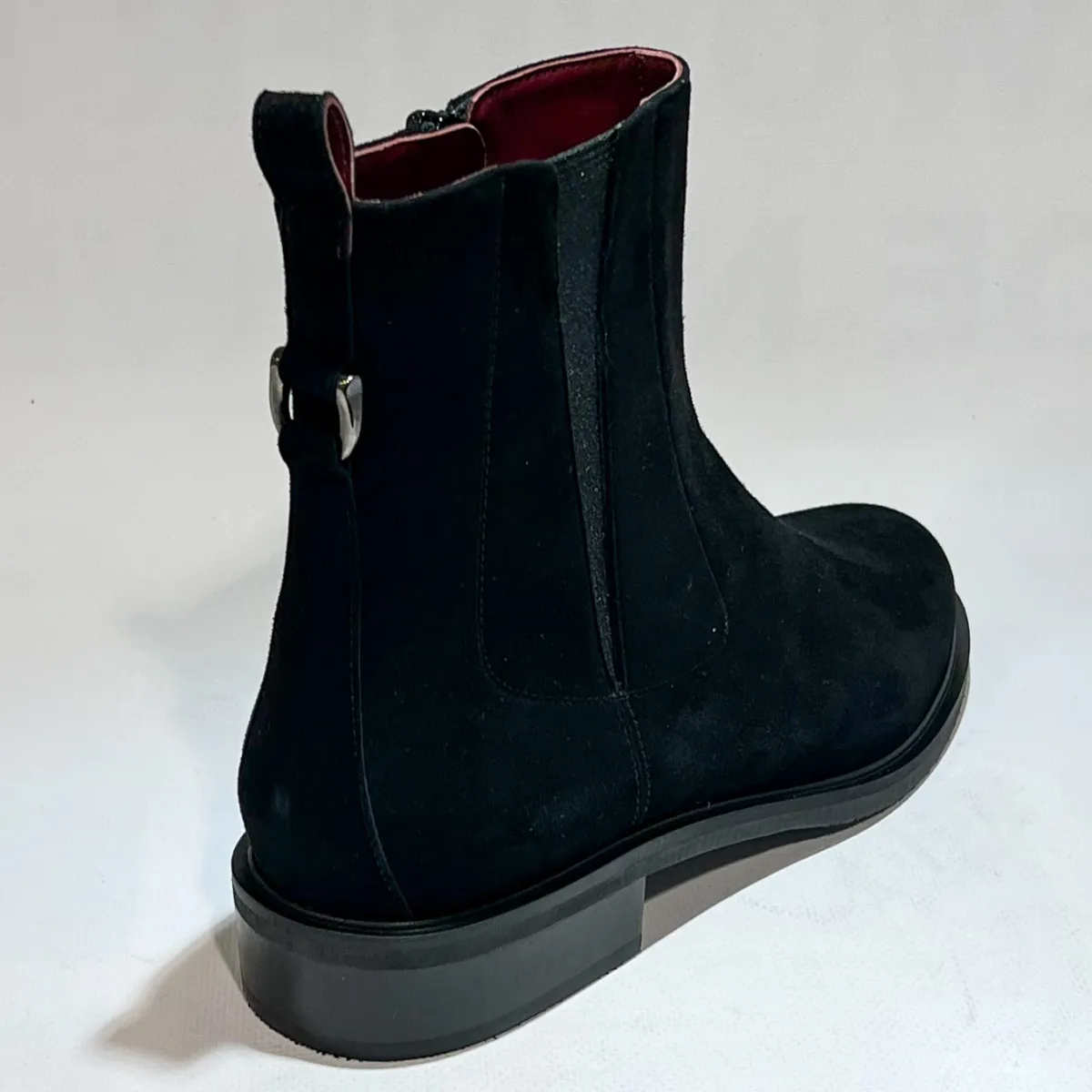 L101-386 2 LILIAN L101-386