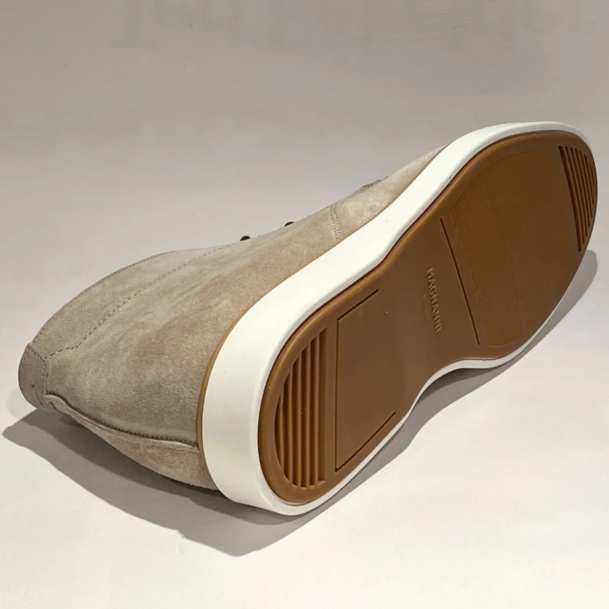25622 Crosta Ivory 3 MAGNANNI 25622 Crosta Ivory