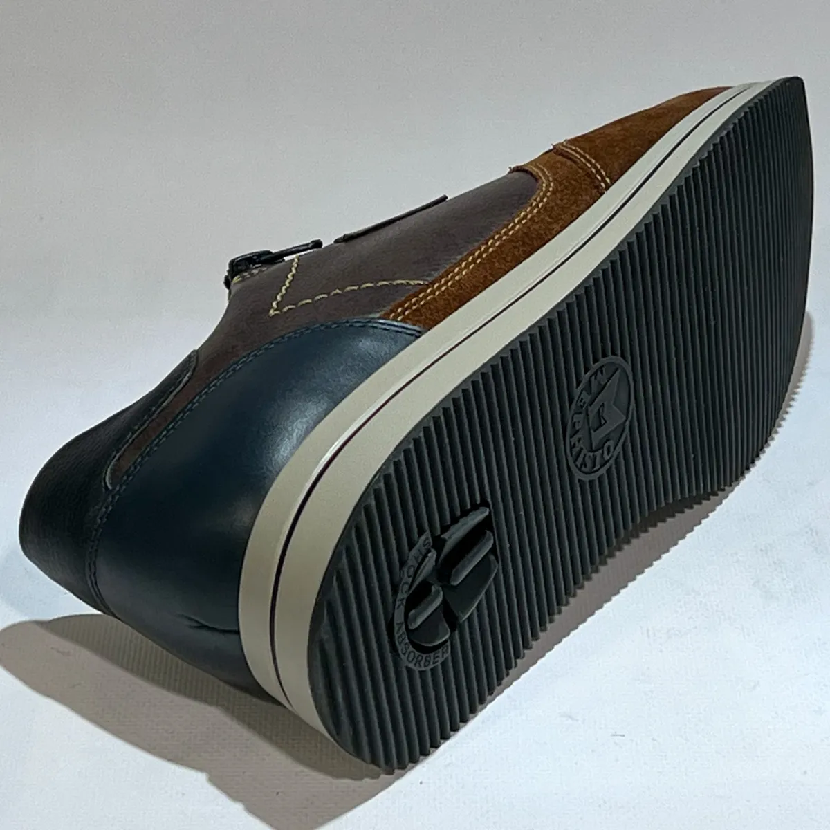 Gilford 3 Mephisto Mephisto Gilford