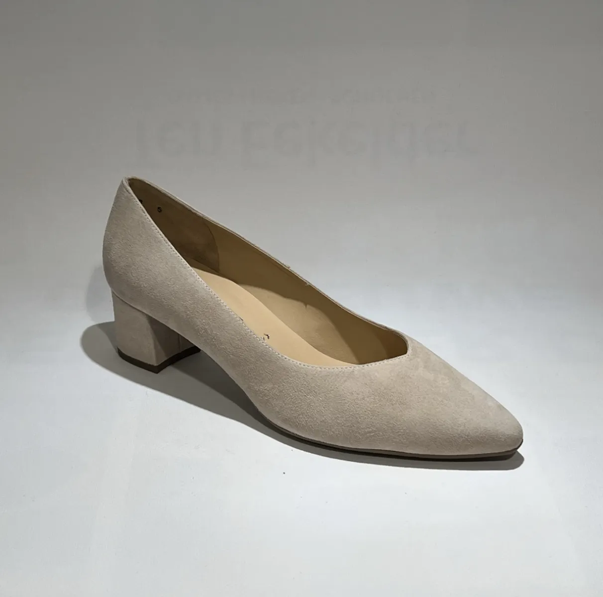 SELMI PLUS 41311 SAND SUEDE 1 PETER KAISER PETER KAISER SELMI PLUS 41311 SAND SUEDE