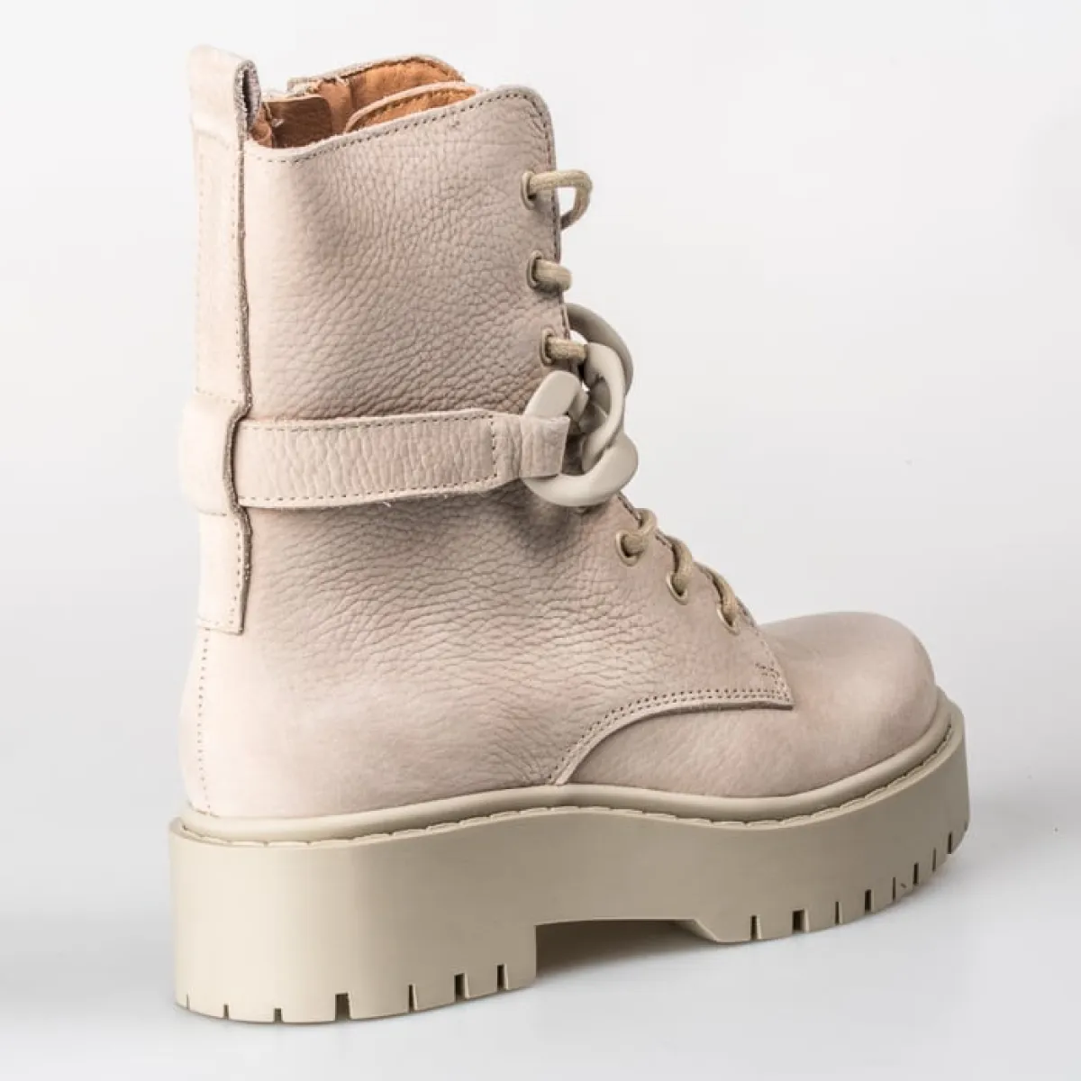 8.21.10.800.01 3 Shoecolate Shoecolate 8.21.10.800.01