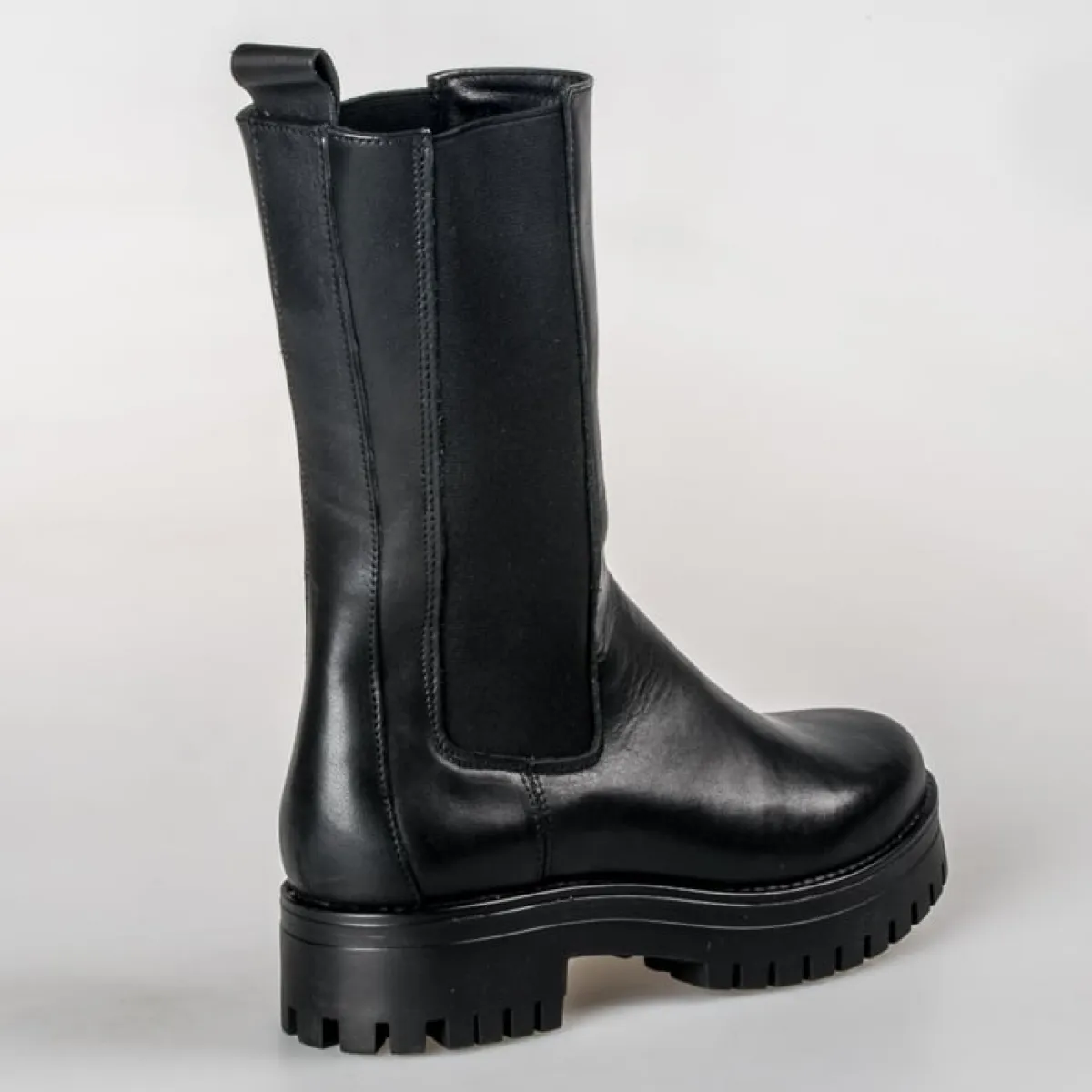 8.20.08.270.01 3 Shoecolate 8.20.08.270.01
