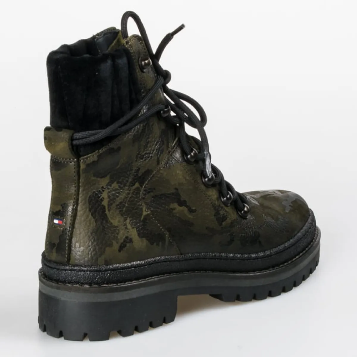 03047 3 TOMMY HILFIGER TOMMY HILFIGER 03047