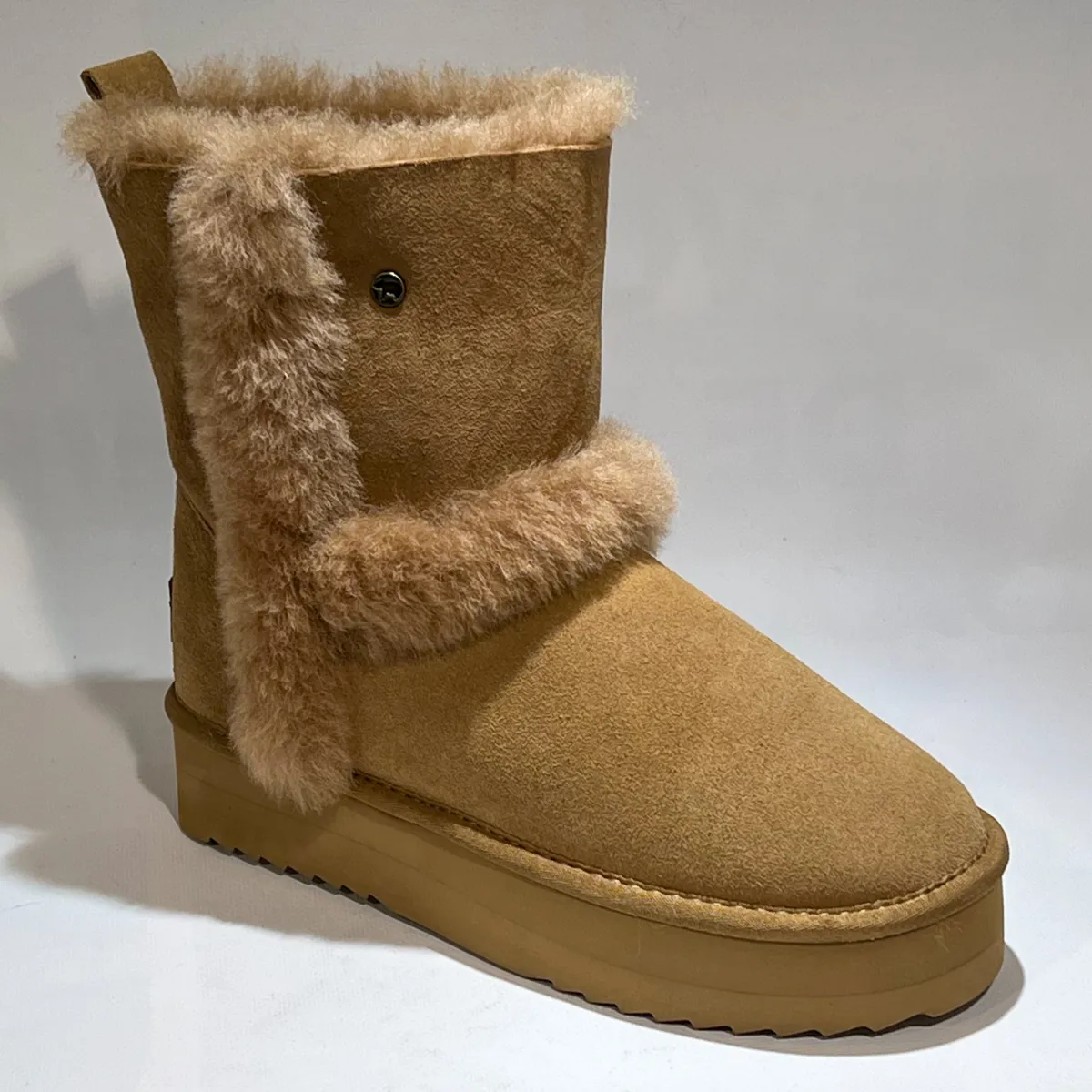 KNG376126 Kangaroo Camel suede 1 Warmbat Warmbat KNG376126 Kangaroo Camel suede