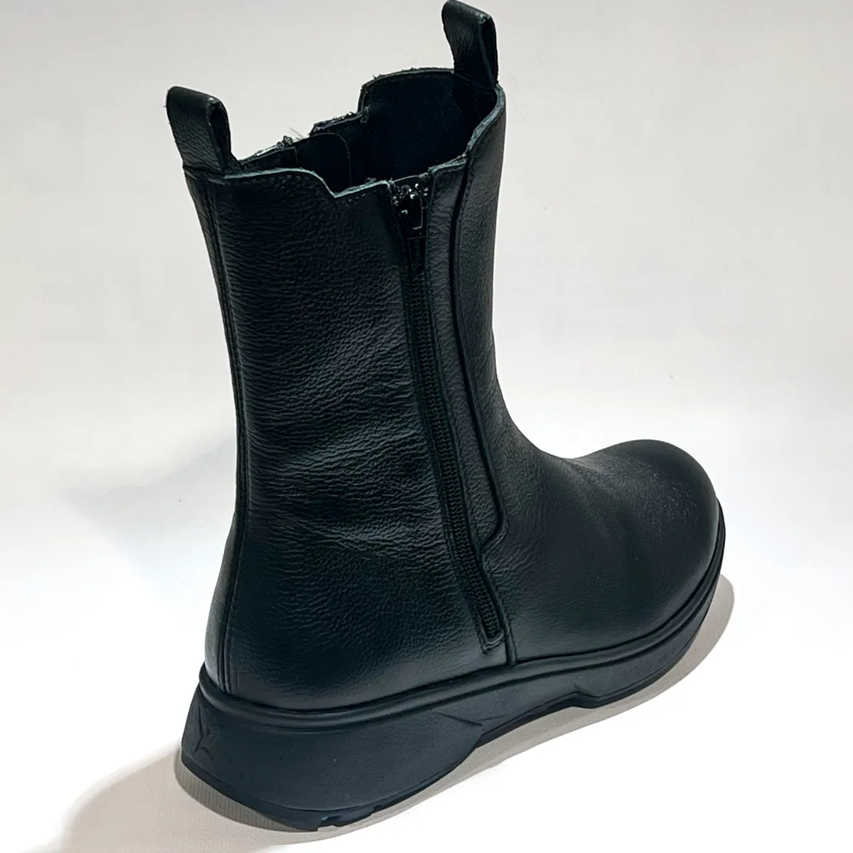 30220.5 Ferraro 002 Black 2 Xsensible Xsensible 30220.5 Ferraro 002 Black